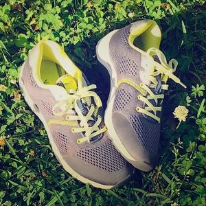 Vionic everyday sneakers